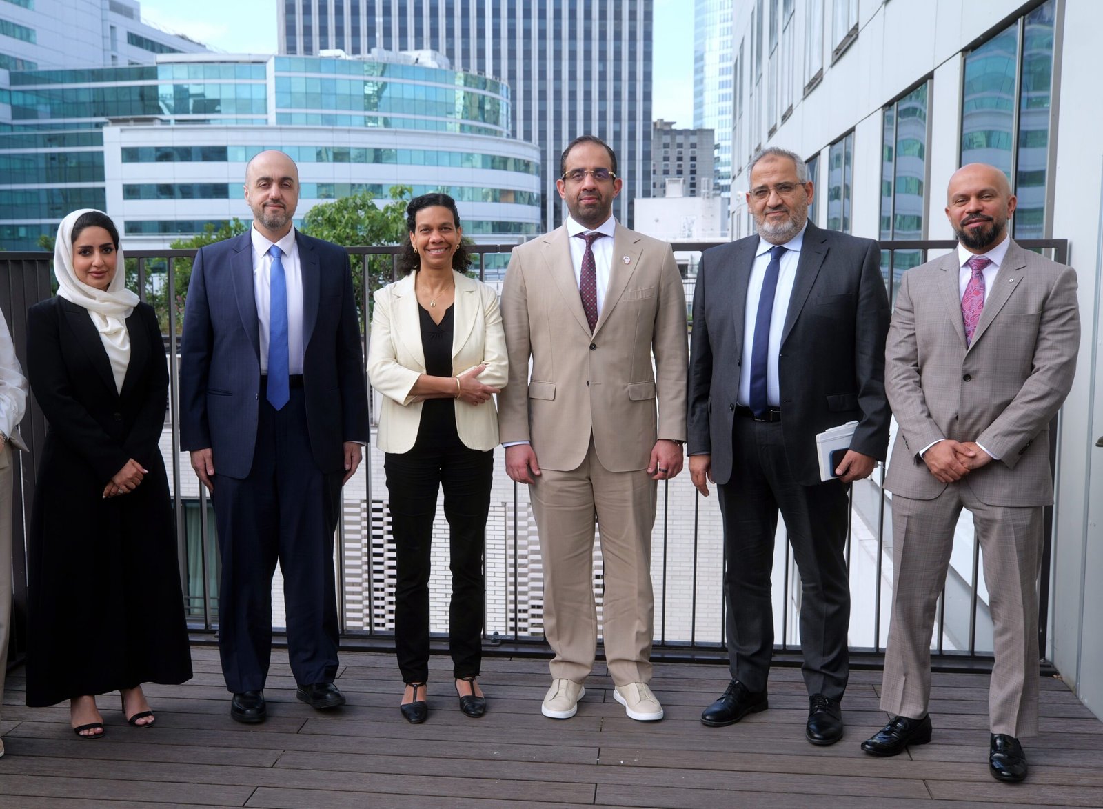 برئاسة معالي الدكتور عبدالله حميد الجروان وفد حكومي من أبوظبي يختتم زيارة رسمية لفرنسا بعد مشاركته في القمة العالمية للمياه وتعزيز التعاون الدولي في قطاع المياه