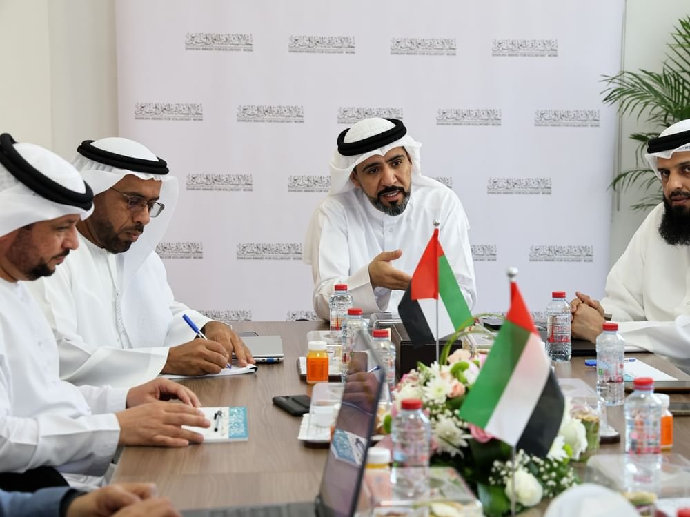 "الشارقة للعمل التطوعي" تعتمد برنامجا جديدا لقياس الأداء وتستعرض خطة التحول الرقمي