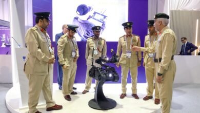 شرطة دبي تدشّن روبوتاً ذكياً وتعزز شراكاتها الدولية لحماية الأطفال