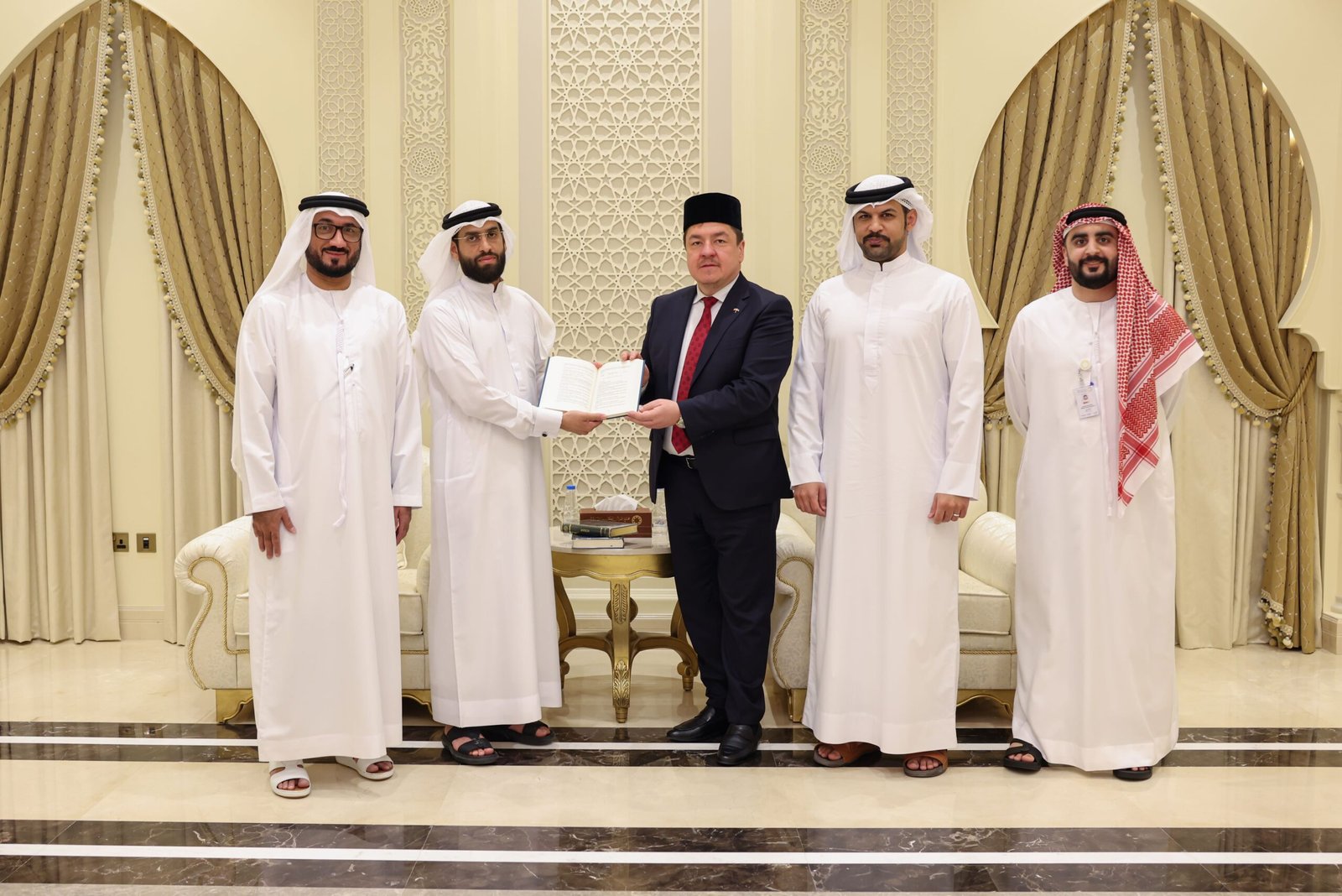 مجمع القرآن الكريم بالشارقة