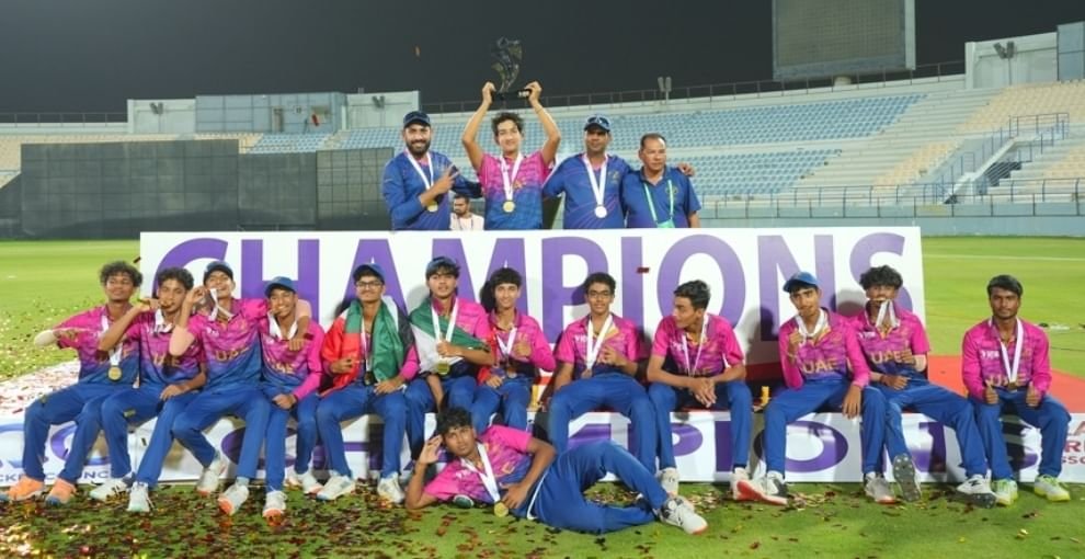 كريكيت الإمارات يتوج بكأس آسيا للمنطقة الغربية تحت 16