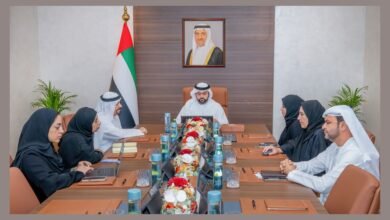 محمد الشرقي يلتقي فريق "الموارد البشرية بالفجيرة" ويطّلع على تقارير عملها ونتائج مبادراتها