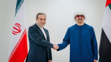 عبدالله بن زايد يستقبل وزير خارجية إيران