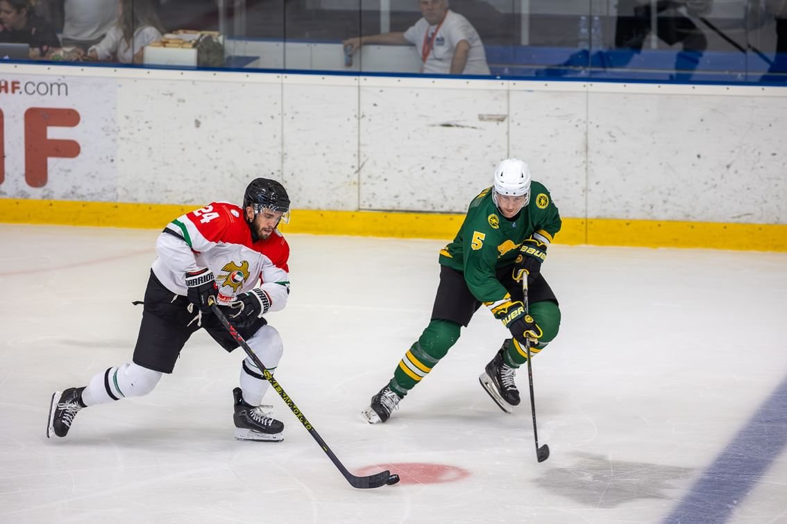 منتخب هوكي الجليد يهزم نظيره الأسترالي في "مونديال صربيا"