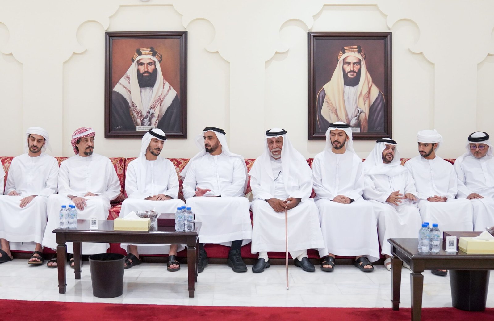 سيف بن زايد يعزي في وفاة زايد بن صقر الفلاحي