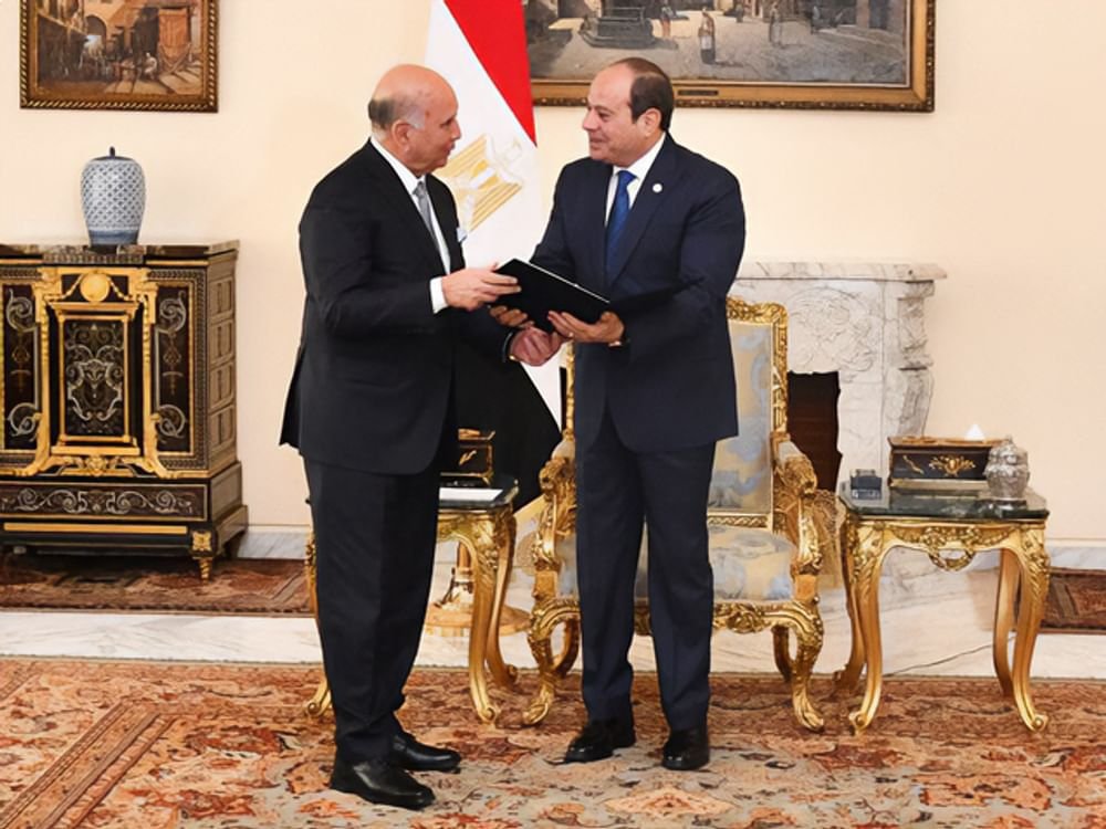 السيسي يؤكد حرص مصر على نجاح القمة العربية المقبلة في بغداد 1 السيسي يؤكد حرص مصر على نجاح القمة العربية المقبلة في بغداد