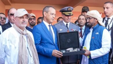 وفد مغربي يزور جناح الإمارات في موسم طانطان