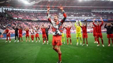 بايرن ميونخ يتوج بطلا للدوري الألماني لكرة القدم