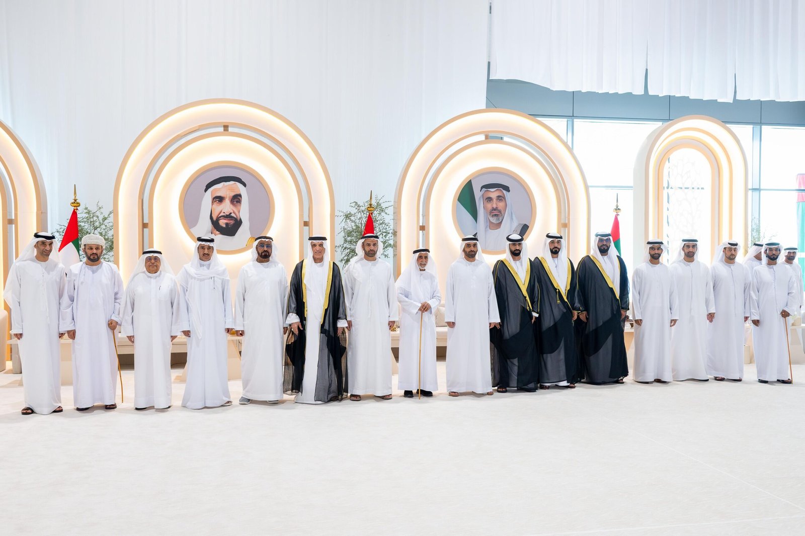 سعود بن صقر يحضر أفراح الكتبي