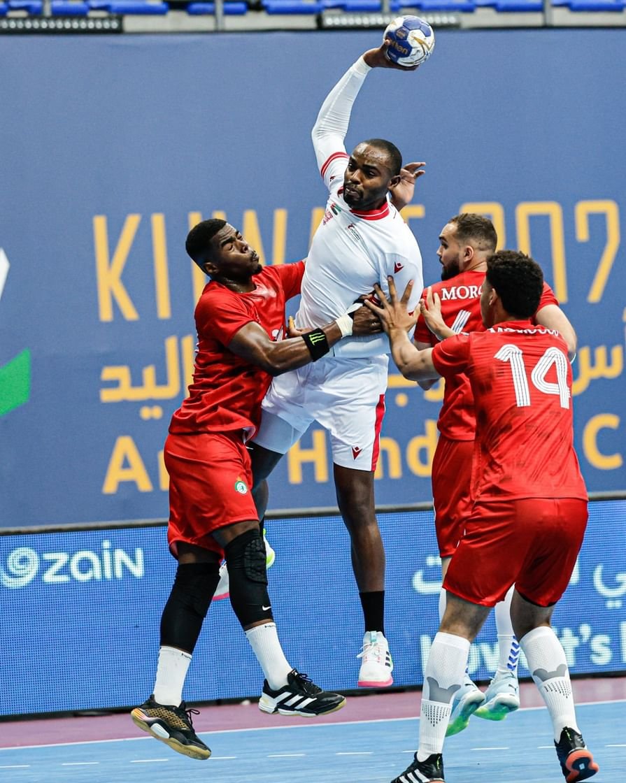 منتخب المغرب لكرة اليد يفوز على منتخبنا الوطني في كأس العرب بالكويت