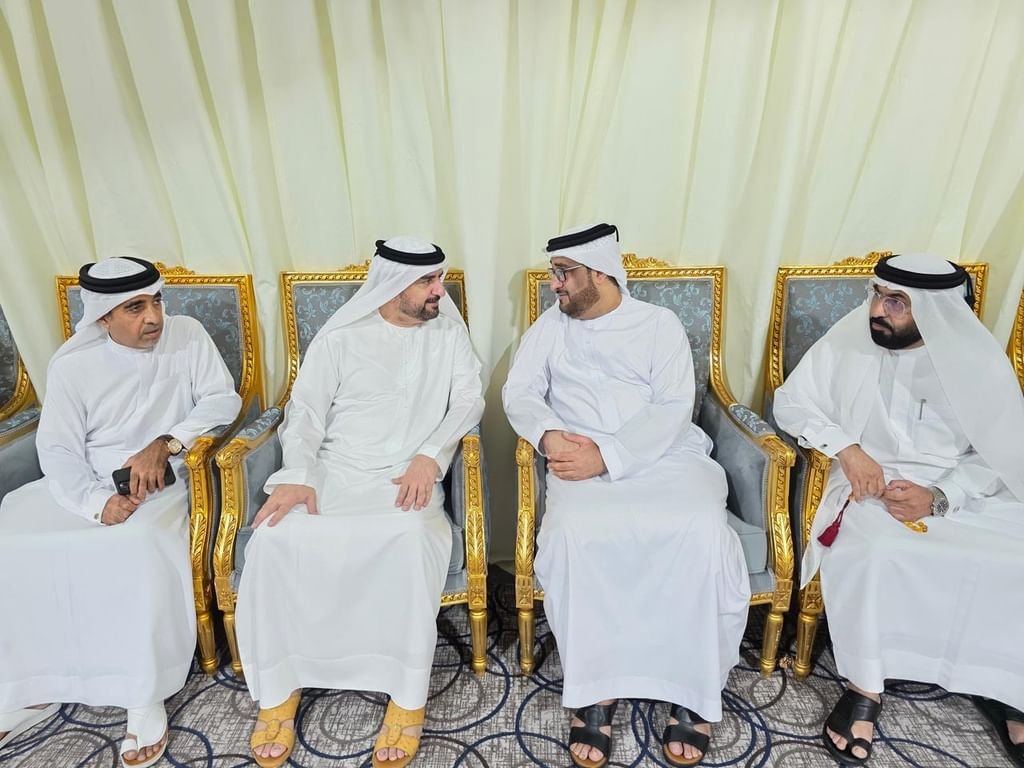 عبدالله بن سالم القاسمي يقدم واجب العزاء في وفاة دانة مرزوق محمد الظاهري