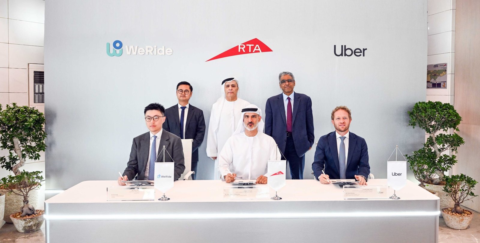 "طرق دبي" و"أوبر تكنولوجيز" و"WeRide" تطلق تجارب المركبات ذاتية القيادة 1 "طرق دبي"