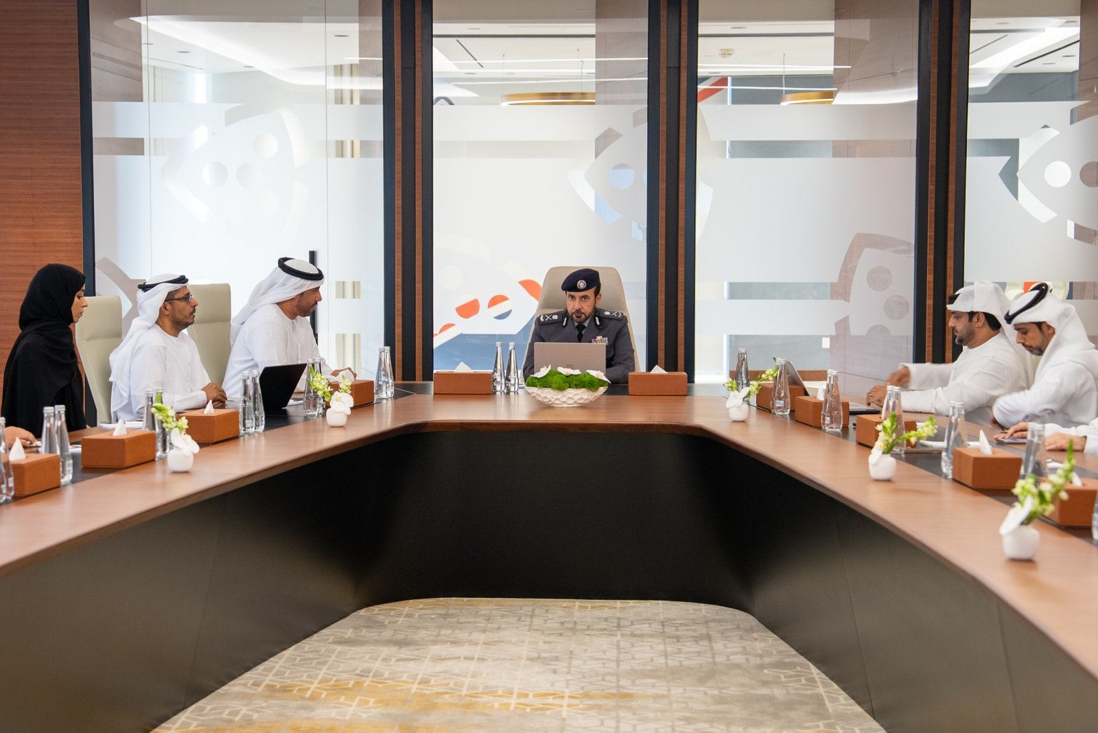 قائد عام شرطة أبوظبي يطلع على منظومة عمل مركز أبوظبي لإدارة المواد الخطرة 1 قائد عام شرطة أبوظبي