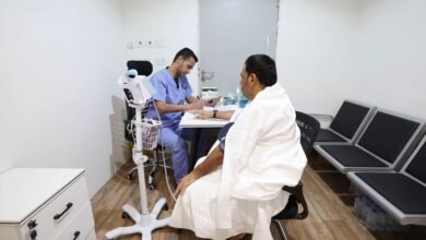 الفرق الطبية تواصل تقديم خدماتها بالتزامن مع توافد حجاج الدولة على مشعر منى