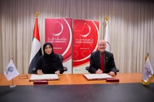تعاون بين "جمعية الصحفيين" و"جامعة زايد" لتأهيل طلبة الإعلام