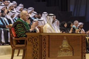 سلطان بن أحمد القاسمي يشهد حفل تخريج دفعة ربيع 2025 من جامعة الشارقة