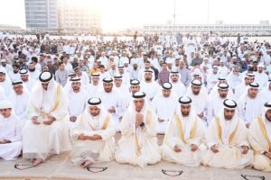 سعود بن صقر يؤدي صلاة عيد الأضحى المبارك بمصلّى العيد الكبير في خزام