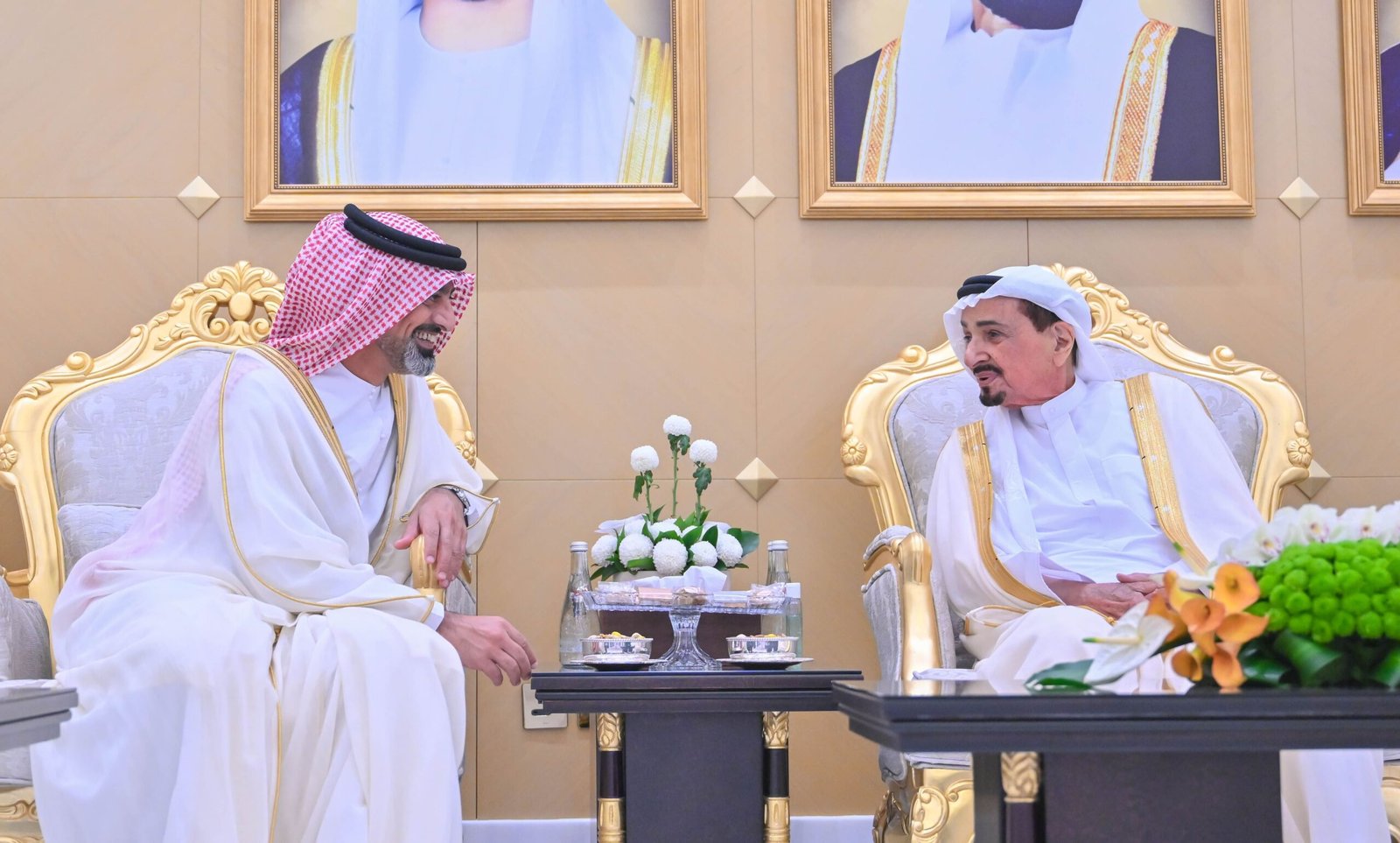 حاكم عجمان وولي عهده يستقبلان المهنئين بعيد الأضحى المبارك 1 حاكم عجمان وولي عهده يستقبلان المهنئين بعيد الأضحى المبارك