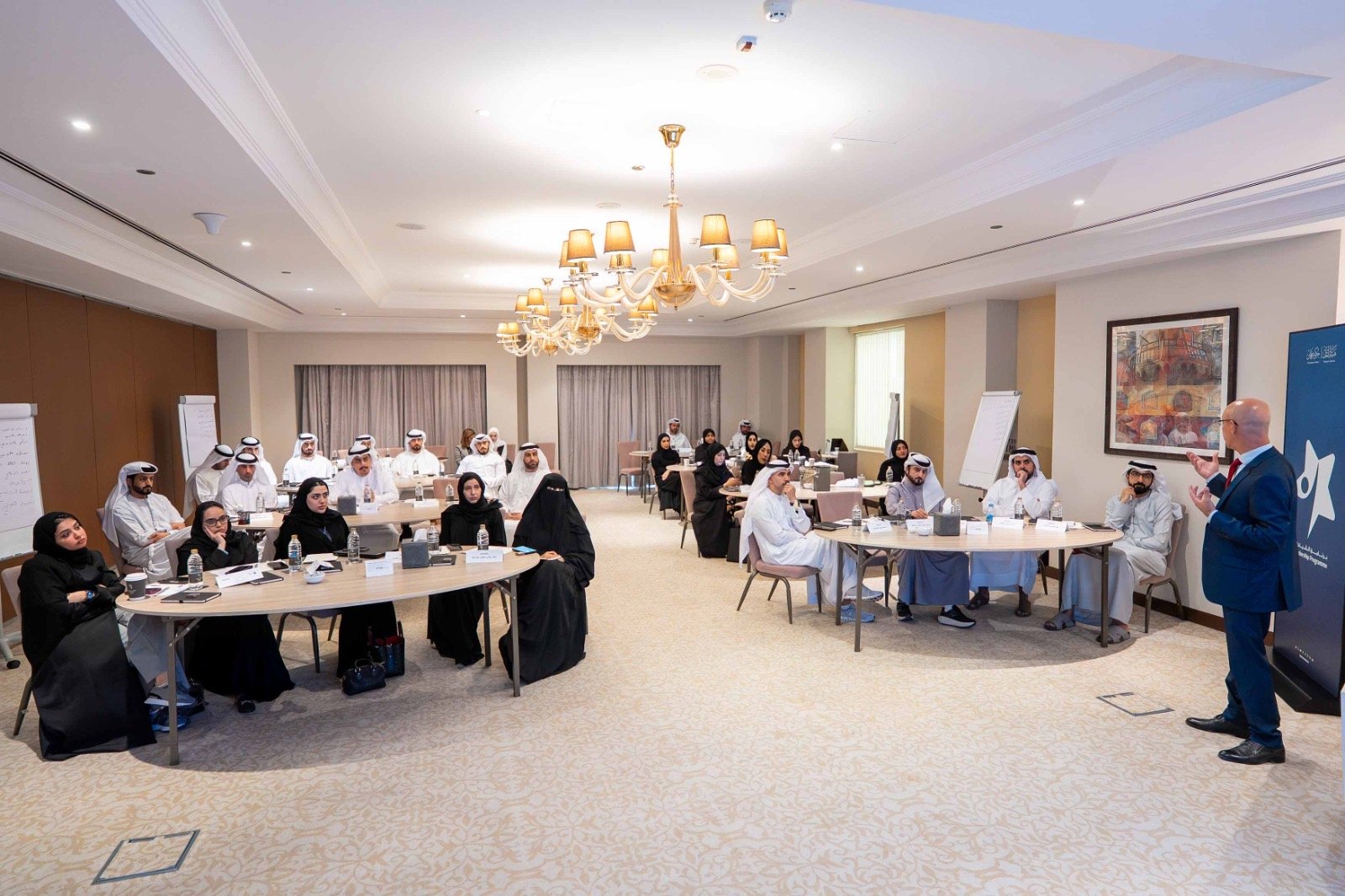هيئة النقل بعجمان تطلق النسخة الثالثة من برنامج القيادات 1 هيئة النقل بعجمان تطلق النسخة الثالثة من برنامج القيادات