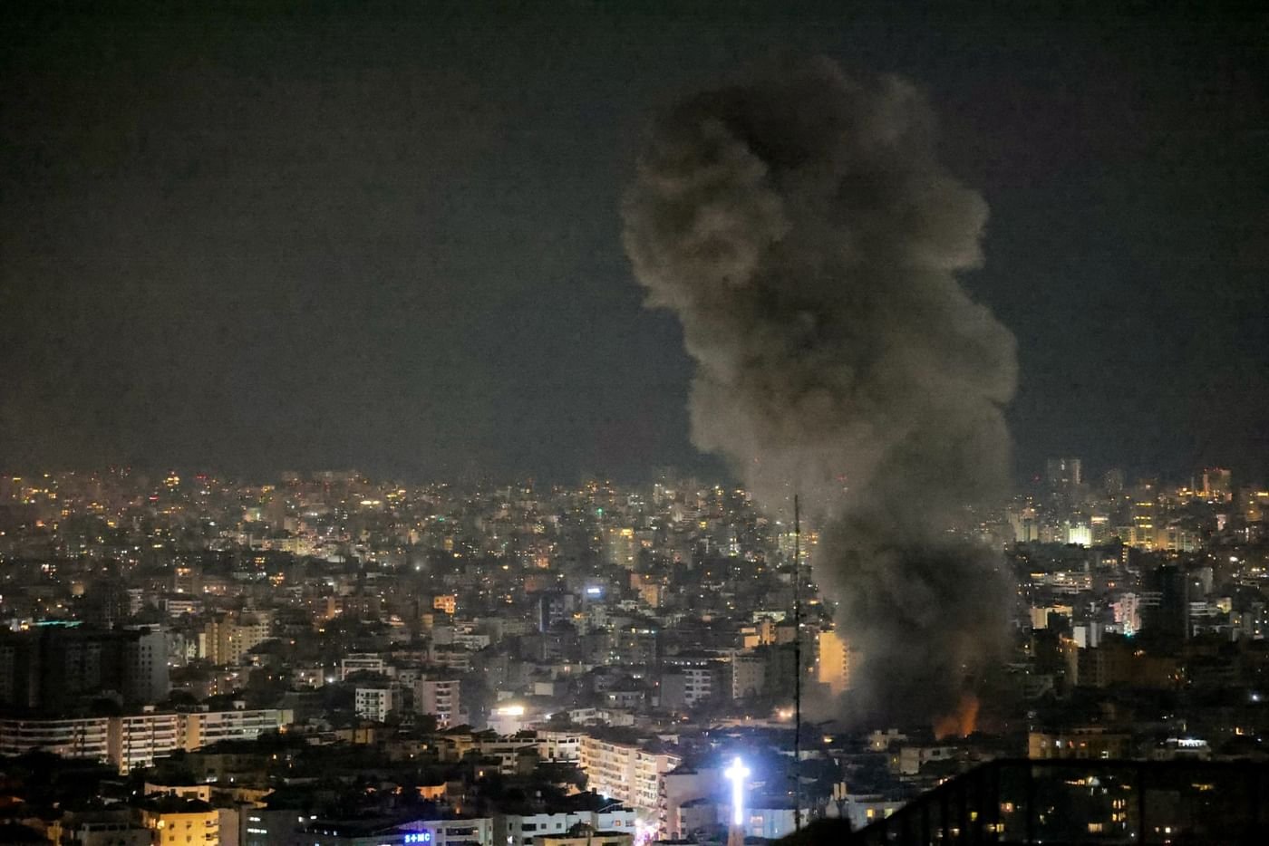 الجيش اللبناني يلوح بتجميد التعاون مع آلية مراقبة وقف إطلاق النار