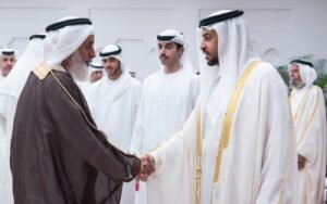 حمدان بن زايد يؤدي صلاة عيد الأضحى في مسجد الشهداء.. ويستقبل المهنئين في مجلس مدينة زايد