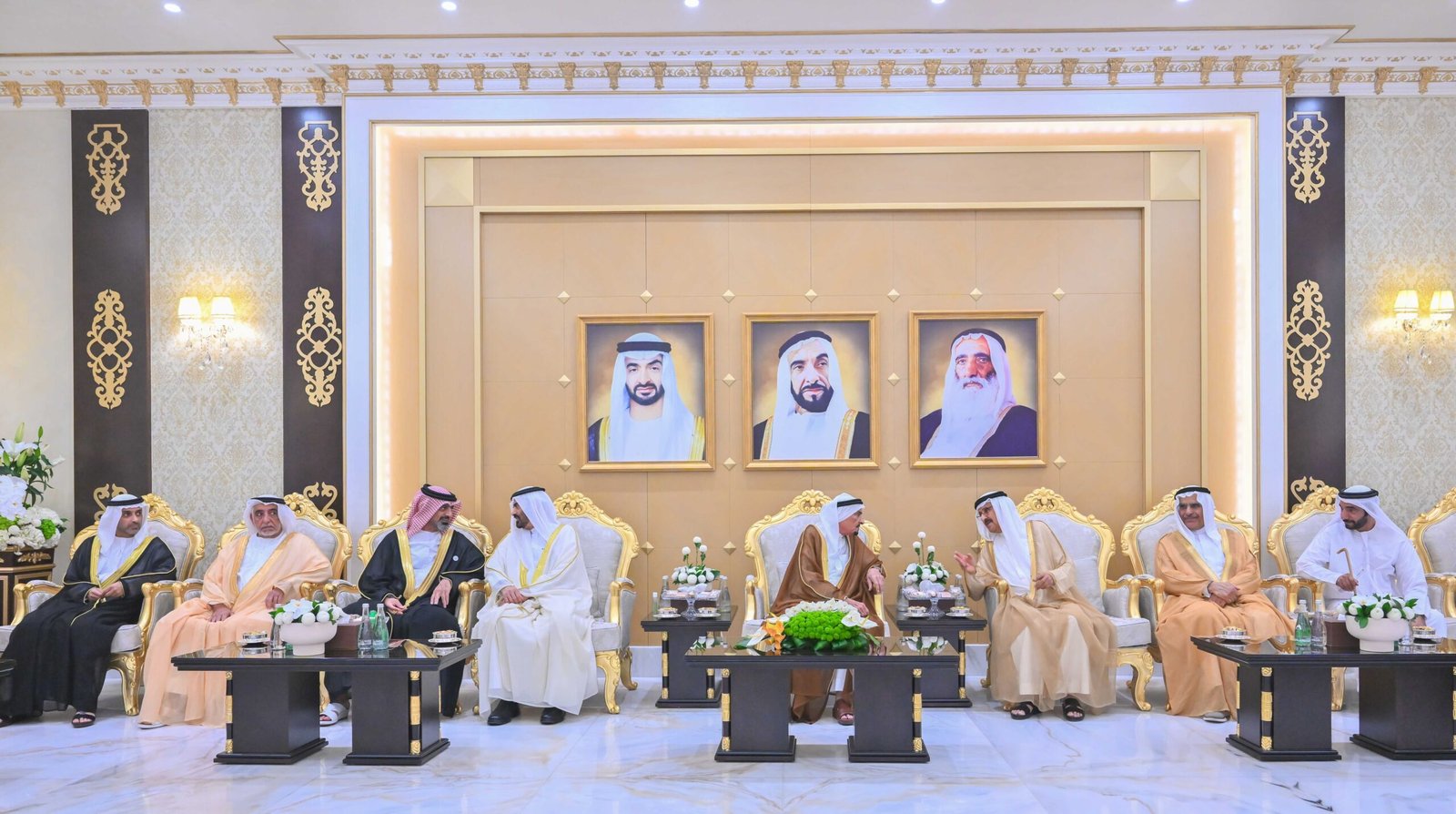 حاكم عجمان ووليّ عهده يواصلان استقبال المهنّئين بعيد الأضحى المبارك 1 حاكم عجمان ووليّ عهده