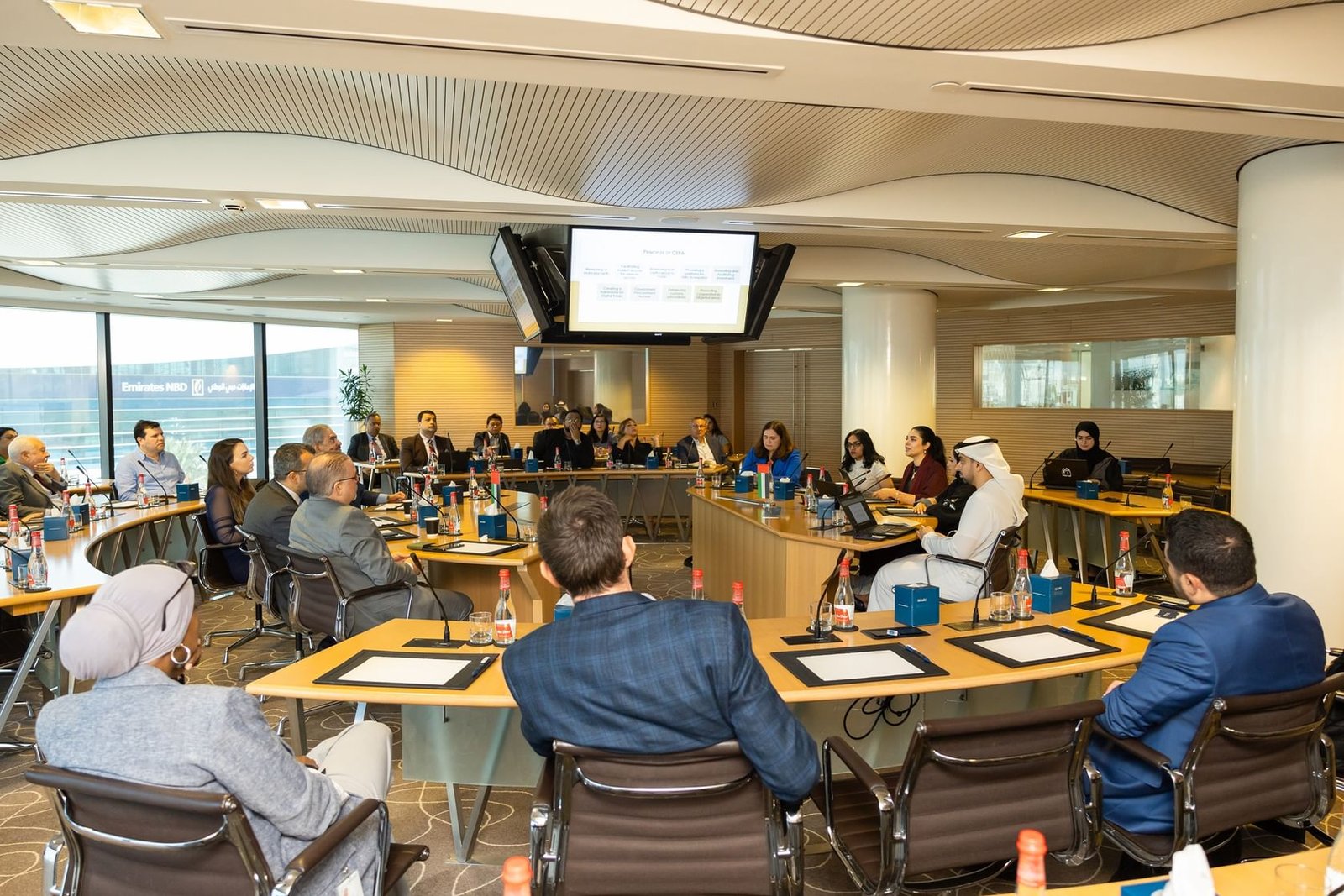 "غرفة دبي" و"الاقتصاد" تستعرضان اتفاقيات الشراكة الاقتصادية الشاملة أمام مجالس الأعمال 1 "غرفة دبي" و"الاقتصاد" تستعرضان اتفاقيات الشراكة الاقتصادية الشاملة أمام مجالس الأعمال