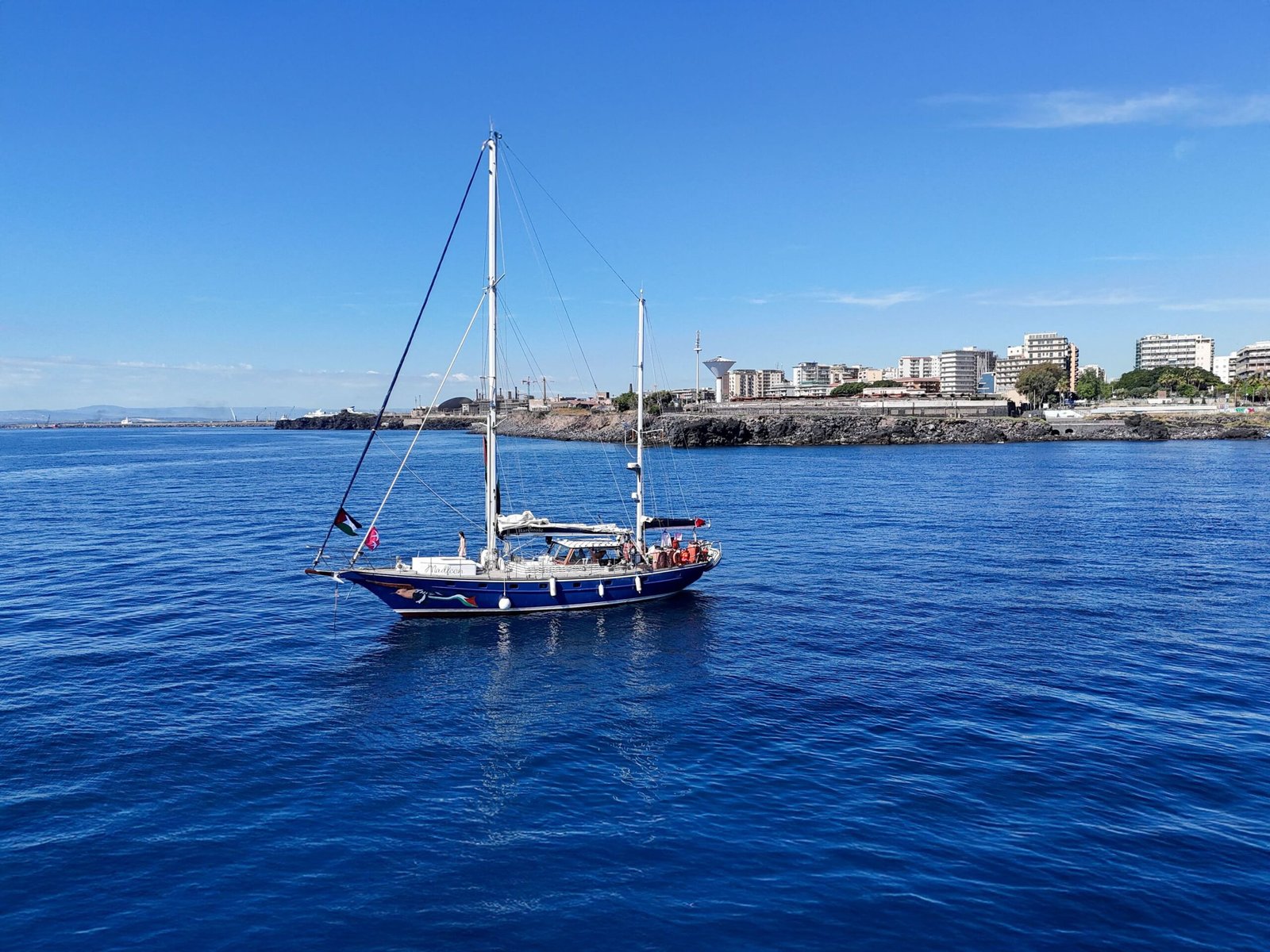 خبراء أمميون يطالبون بتوفير مرور أمن لسفينة الحرية التي تحمل مساعدات لغزة