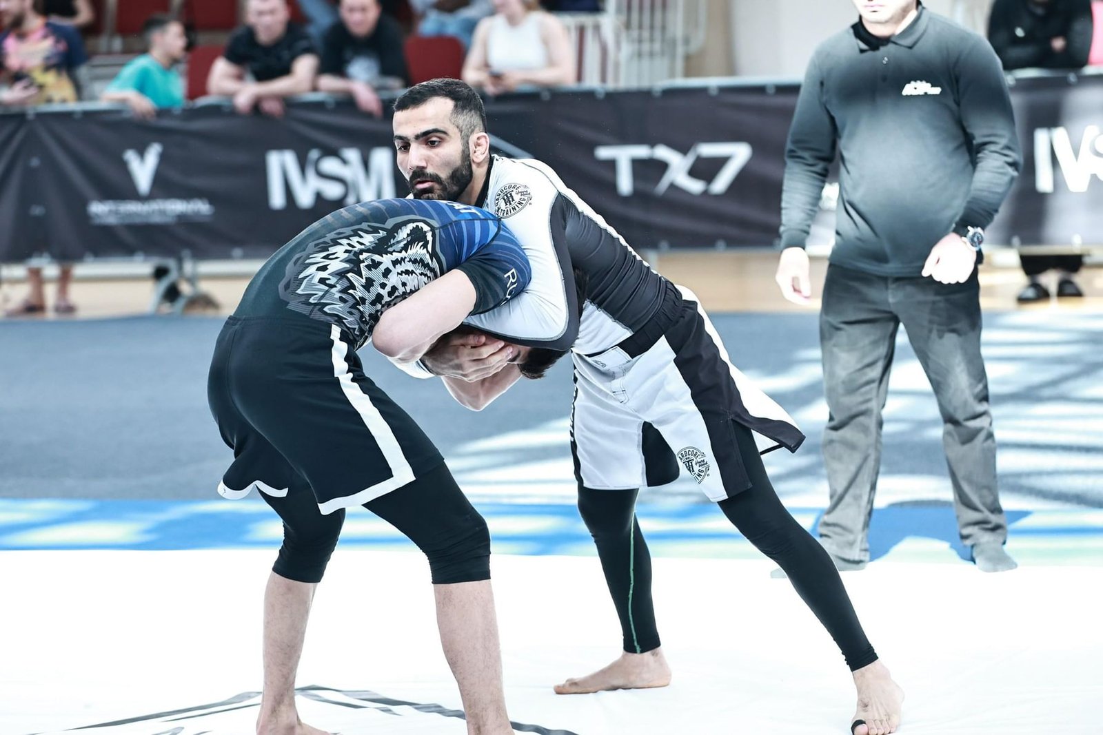 جائزة أبوظبي الكبرى للجرابلينج تنطلق غدا بمشاركة لاعبين من 50 دولة