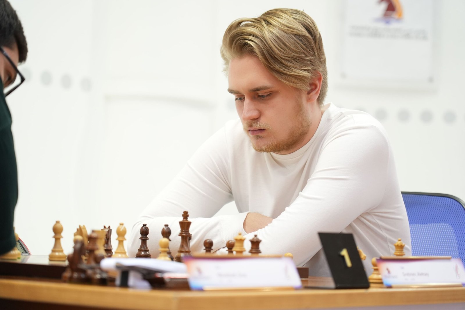 الروسي جريبنيف يقترب من حسم لقب بطولة دبي المفتوحة للشطرنج 1 الروسي جريبنيف يقترب من حسم لقب بطولة دبي المفتوحة للشطرنج