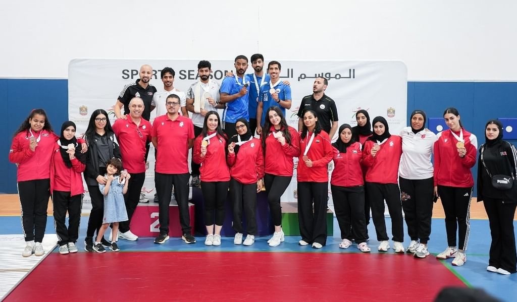 أندية "الشارقة للمرأة" وأبوظبي والفجيرة تتقاسم صدارة بطولة العموم للمبارزة