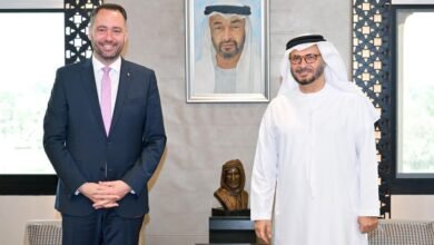 أنور قرقاش يلتقي نائب رئيس الوزراء وزير الخارجية البلجيكي