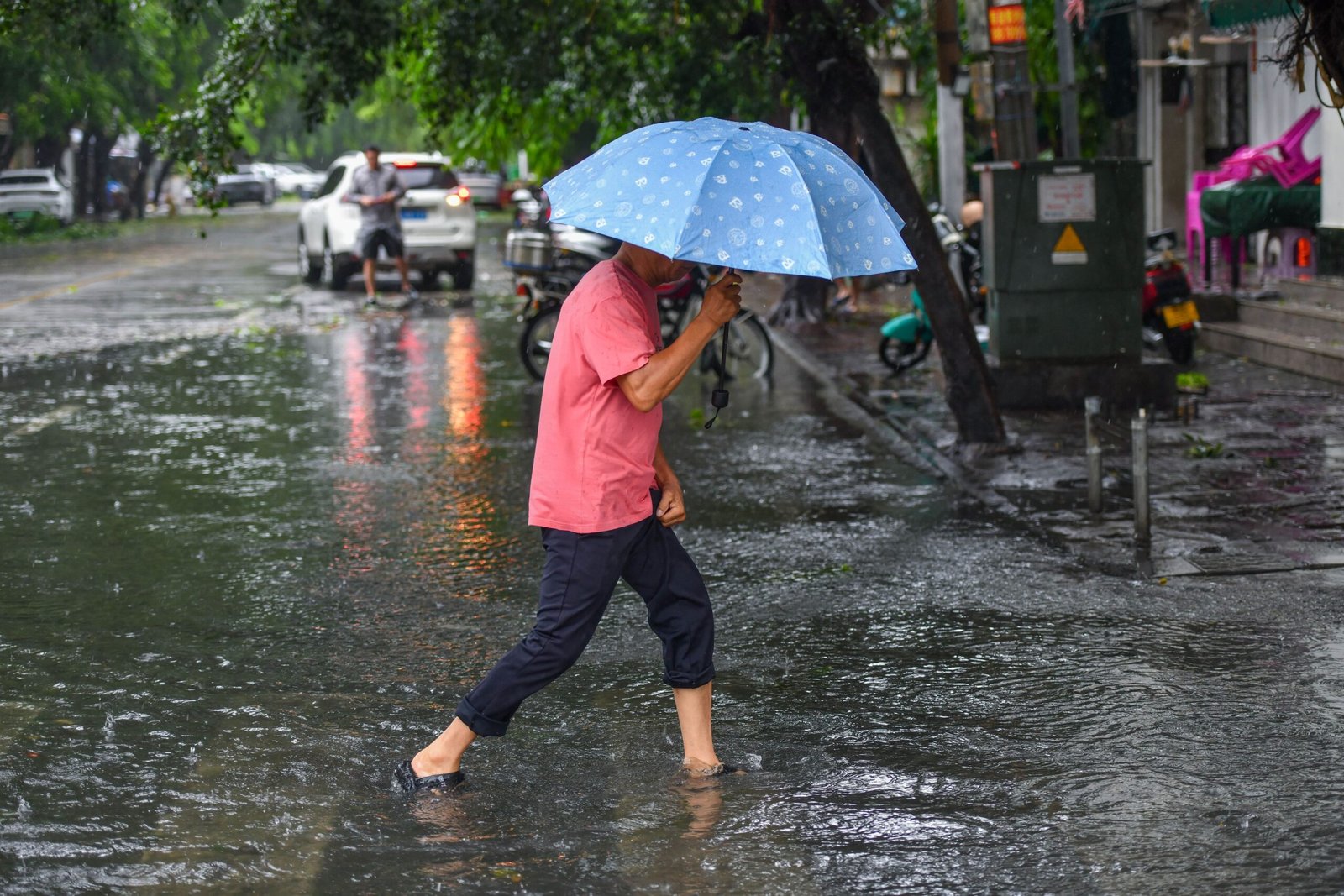 الصين تستعد لوصول الإعصار "ووتيب"