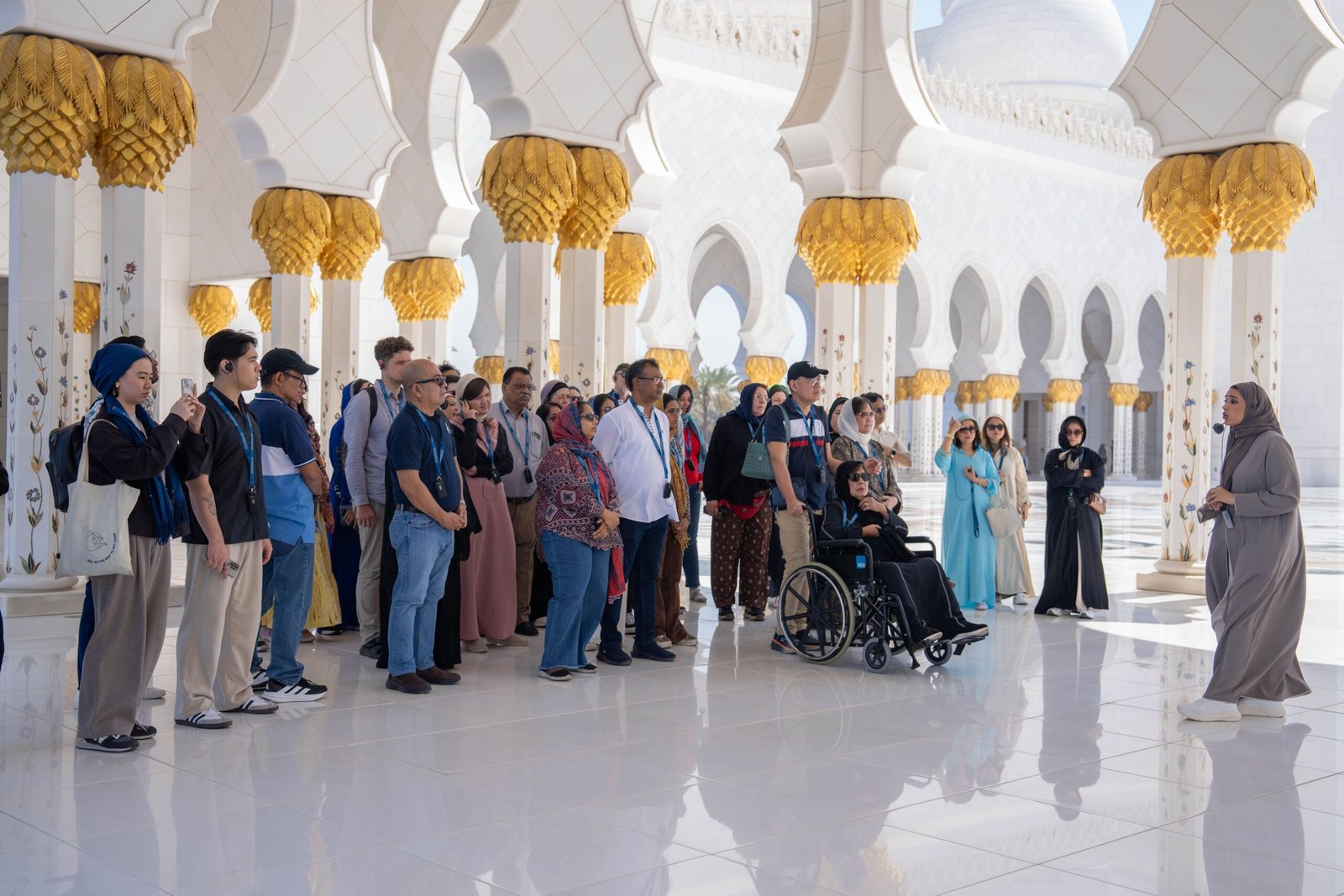 جامع الشيخ زايد الكبير في أبوظبي.. الوجهة الدينية الثقافية السياحية الأولى خلال إجازة العيد