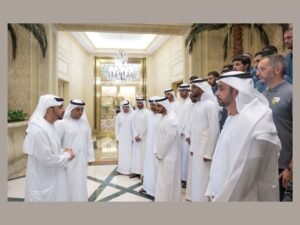 حمدان بن زايد يستقبل فريق نادي الظفرة ويهنئهم بالصعود إلى دوري أدنوك للمحترفين 2 حمدان بن زايد