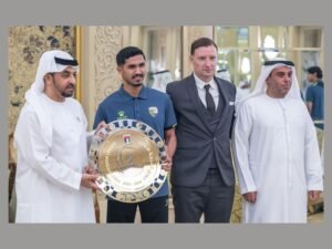 حمدان بن زايد يستقبل فريق نادي الظفرة ويهنئهم بالصعود إلى دوري أدنوك للمحترفين 3 حمدان بن زايد