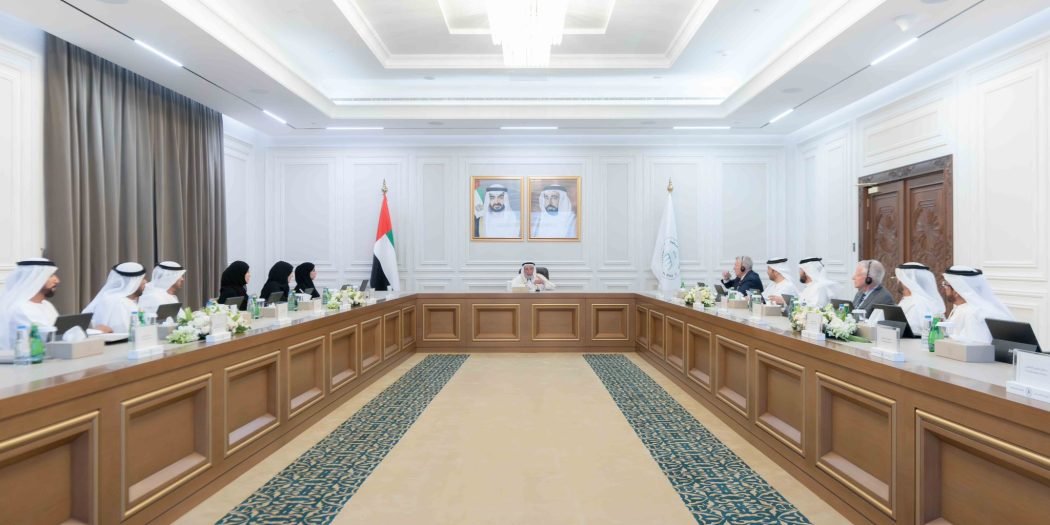 حاكم الشارقة يترأس اجتماع مجلس أمناء جامعة الذيد 1 حاكم الشارقة يترأس اجتماع مجلس أمناء جامعة الذيد